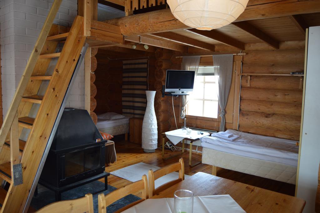 Peurasuvanto Moekit & Camping Exterior foto