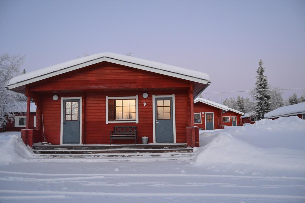 Peurasuvanto Moekit & Camping Exterior foto